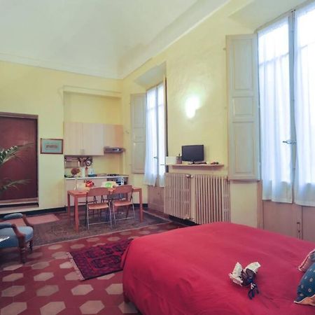 Cozy Apartment In Palazzo Malaspina Piacenza Eksteriør billede