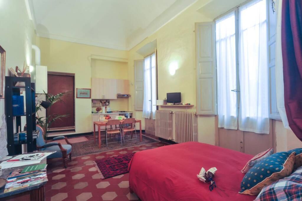 Cozy Apartment In Palazzo Malaspina Piacenza Eksteriør billede